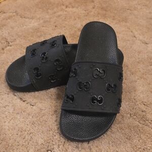 Gucci Black GG Rubber Slide Sandals